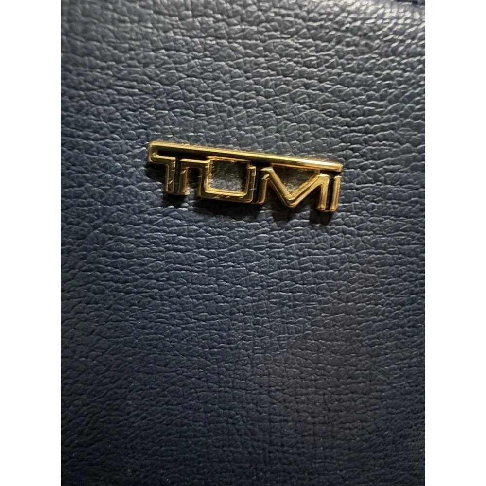 Tumi beautiful navy